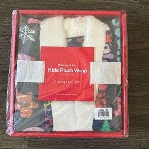 Kids plush wrap. 30in X 50in. One size fits most